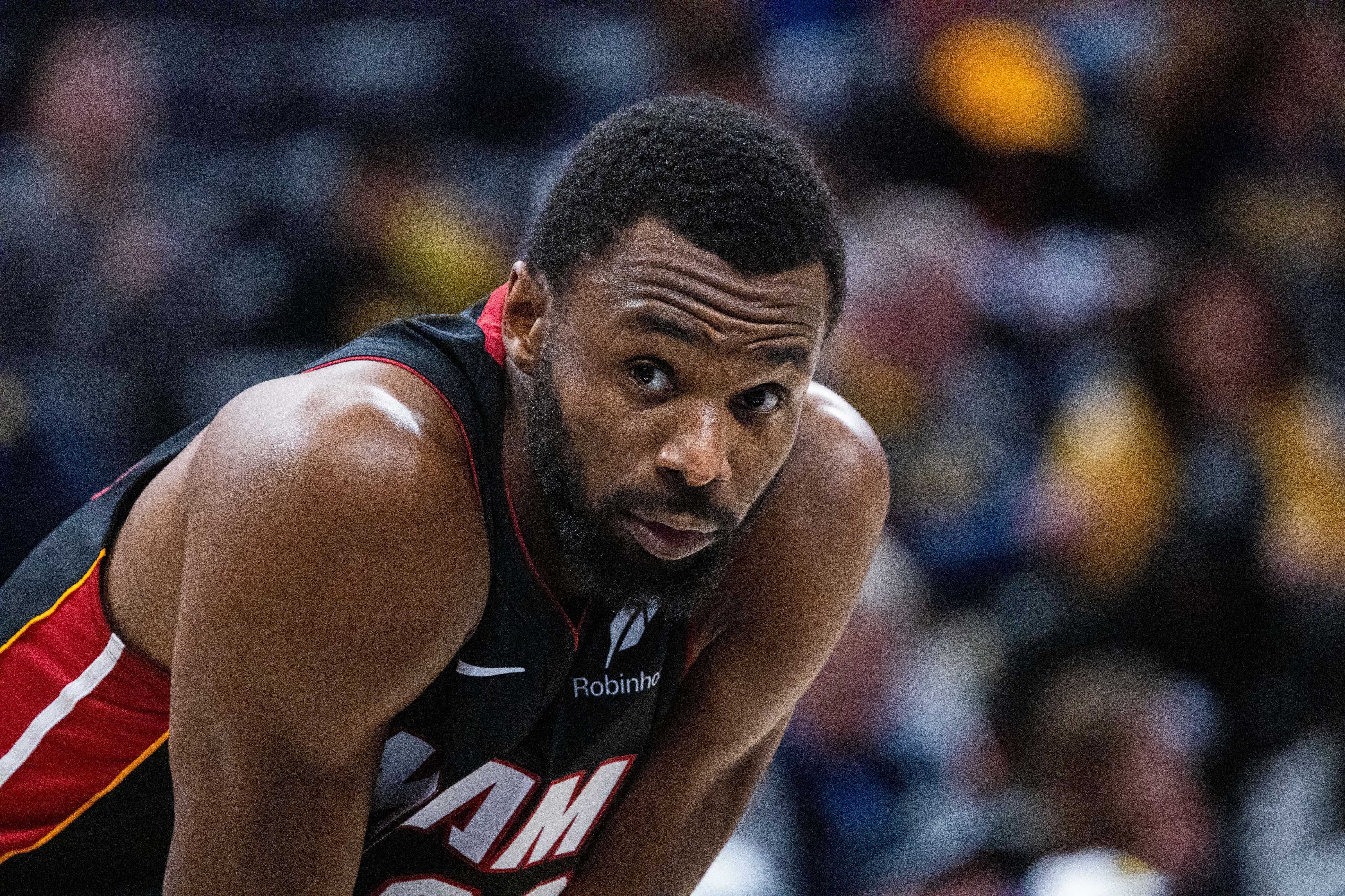 勉强达标！维金斯16中6&amp;三分9中3 砍下17分3断&amp;正负值-12