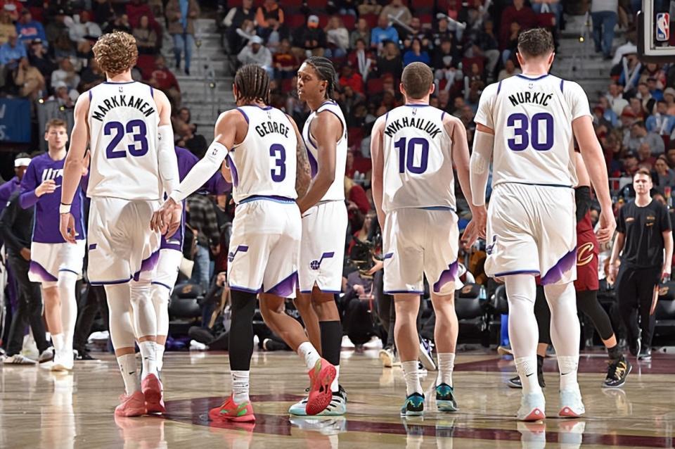 能得分能投篮能抢板，爵士内线大将会引起其他球队的关注吗？